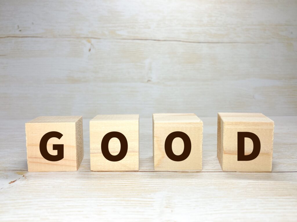 GOODの文字が書かれた4つの積み木